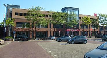 Vierwiekenplein Oud Beijerland - renovatie winkelcentrum